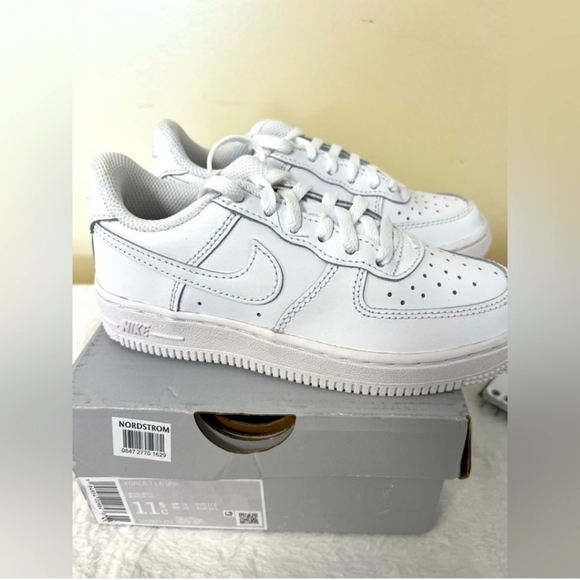 Nike Air Force one - Picture 1 of 4